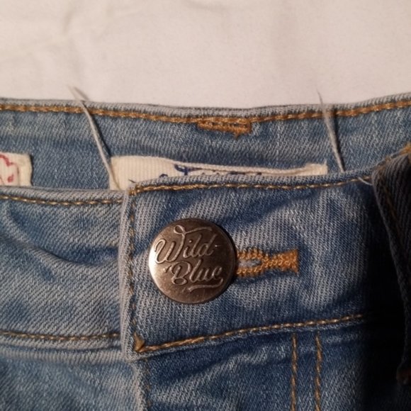 Denim Mini - Picture 3 of 4